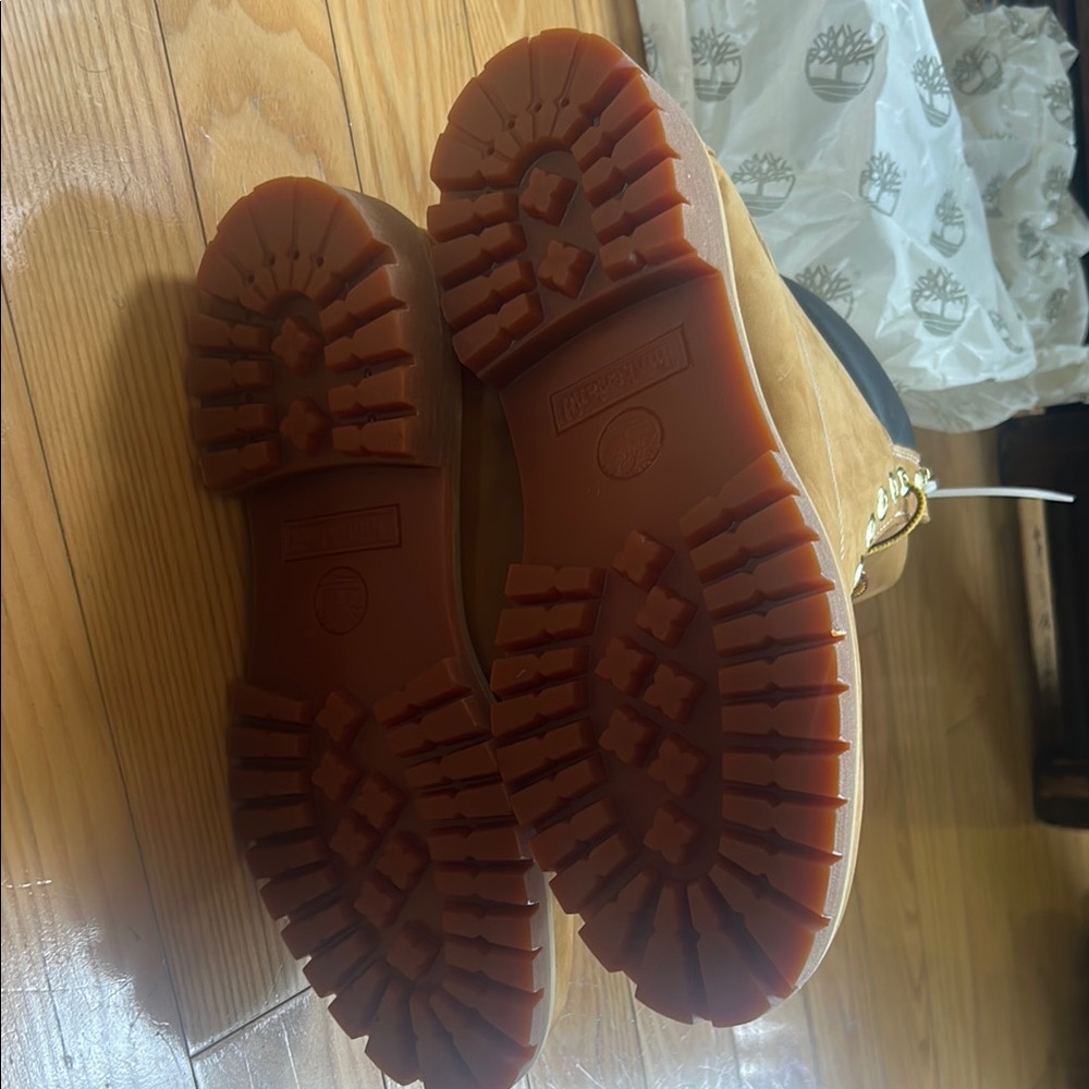 Timberland Premium 6 inch Waterproof Brown Wheat Nubuck Boots with Black Top New - Picture 7 of 10